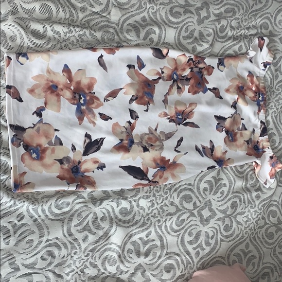 Flower Dress - Picture 2 of 3